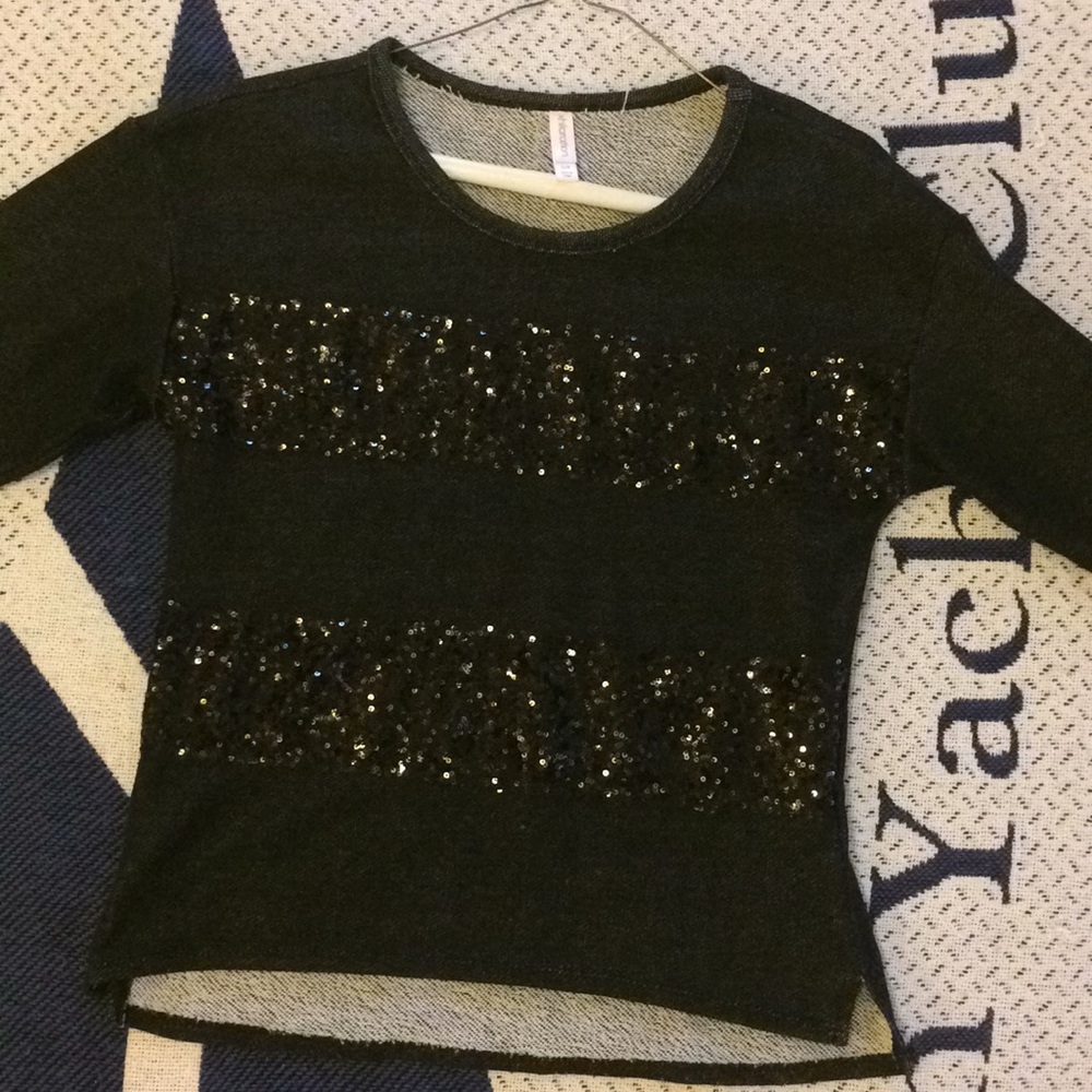 💎Xhilaration Black Sweater with Sequins 💎